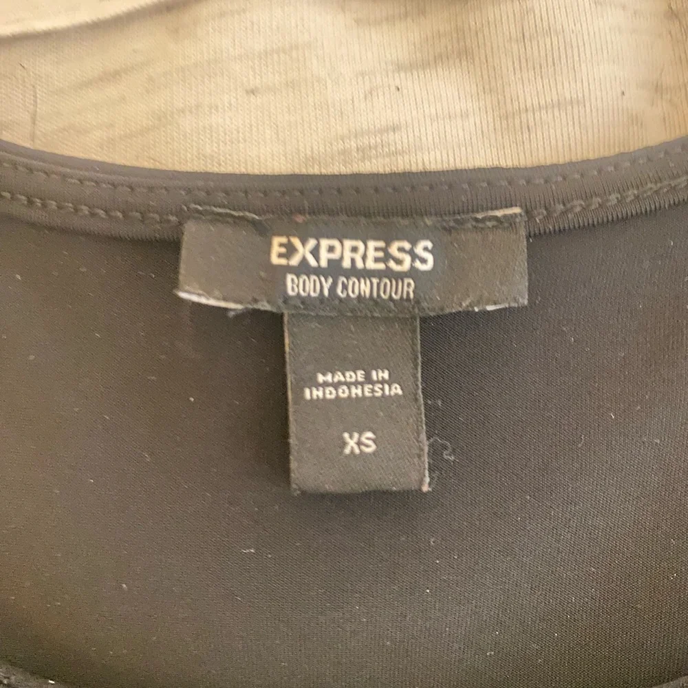 Express Body Contour - Picture 2 of 3